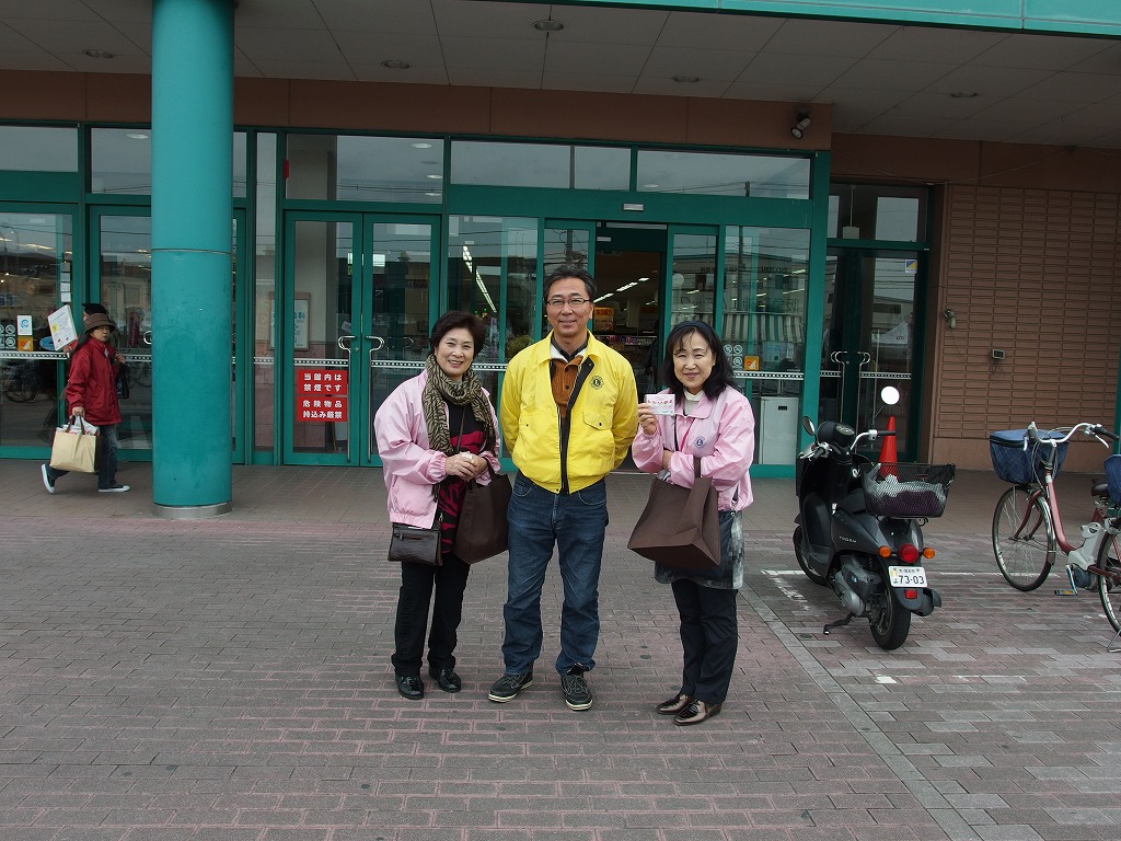 PC061376.jpg